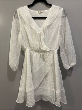 Entro Textured Ruffle Detail Long Sleeve Dress Size S White
